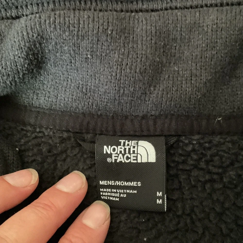 The North Face Mens Black Full Zip Fleece Jacket Medium Sweater Knit Coat 1508